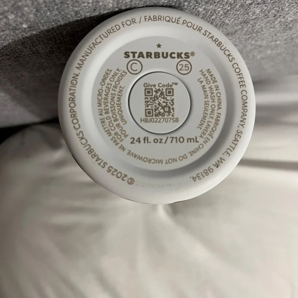 Starbucks x Roller Rabbit Holiday Tumbler - Picture 4 of 5